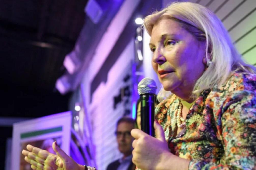 Elisa Carrió Vacuna