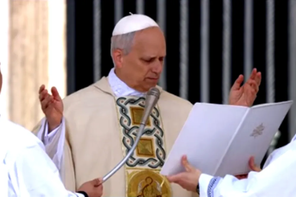 Papa León XIV  misa
