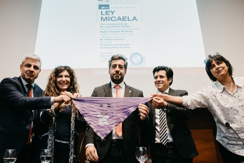 PRENSA - Firma adhesion LEY MICAELA