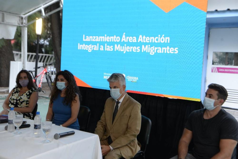 lanzamiento área atención integral a las mujeres migrantes