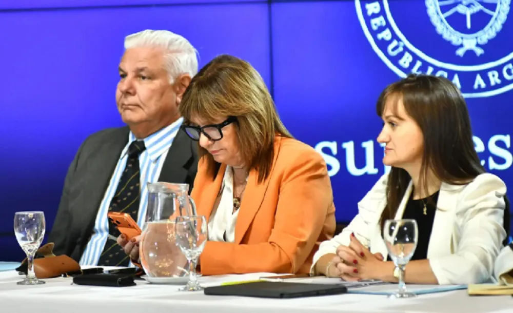 senadora Patricia Bullrich negociaciones