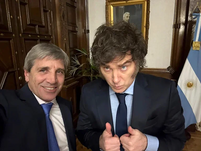 Caputo y Milei