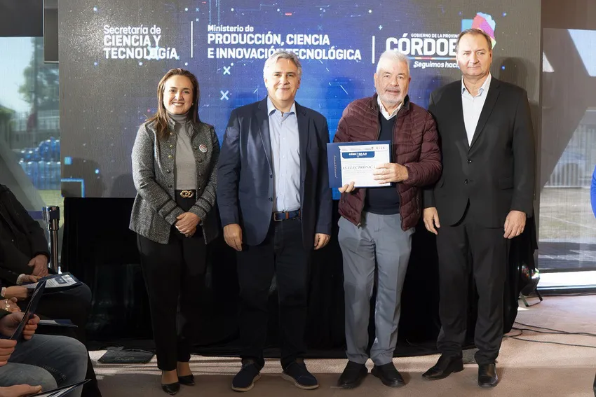 Llaryora - Prunotto - Cordoba-4.0_ prensa Legislatura