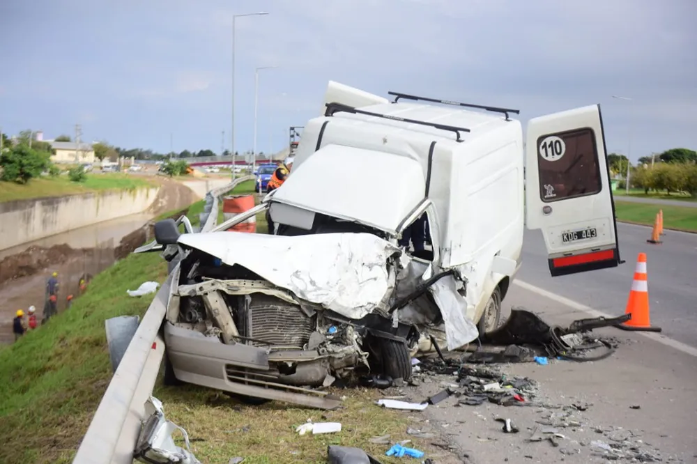 YKBRFLUM7JG63AWTBAKMR77TIM