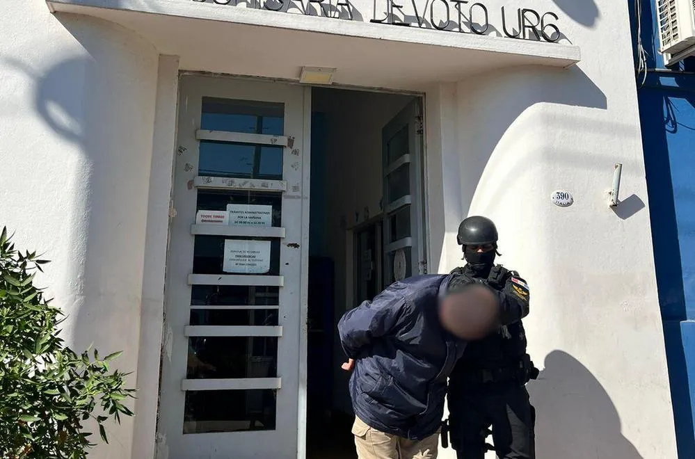 EL OBJETIVO FOTO FPA DETENIDO DEVOTO 1