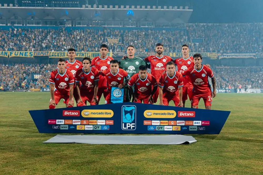 EL OBJETIVO FOTO BELGRANO FORMACION X BELGRANO