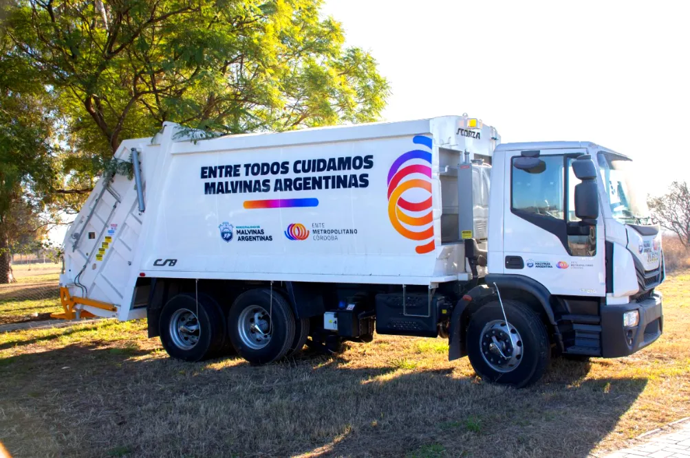 ENTE METROPOLITANO NUEVO CAMIÓN RECOLECTOR