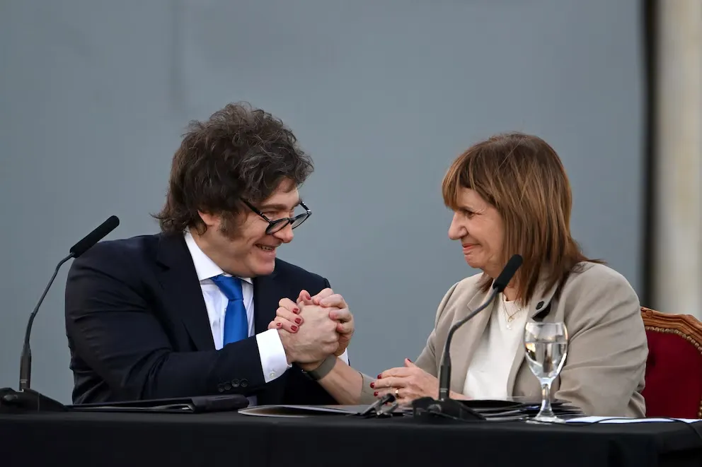 milei-bullrich