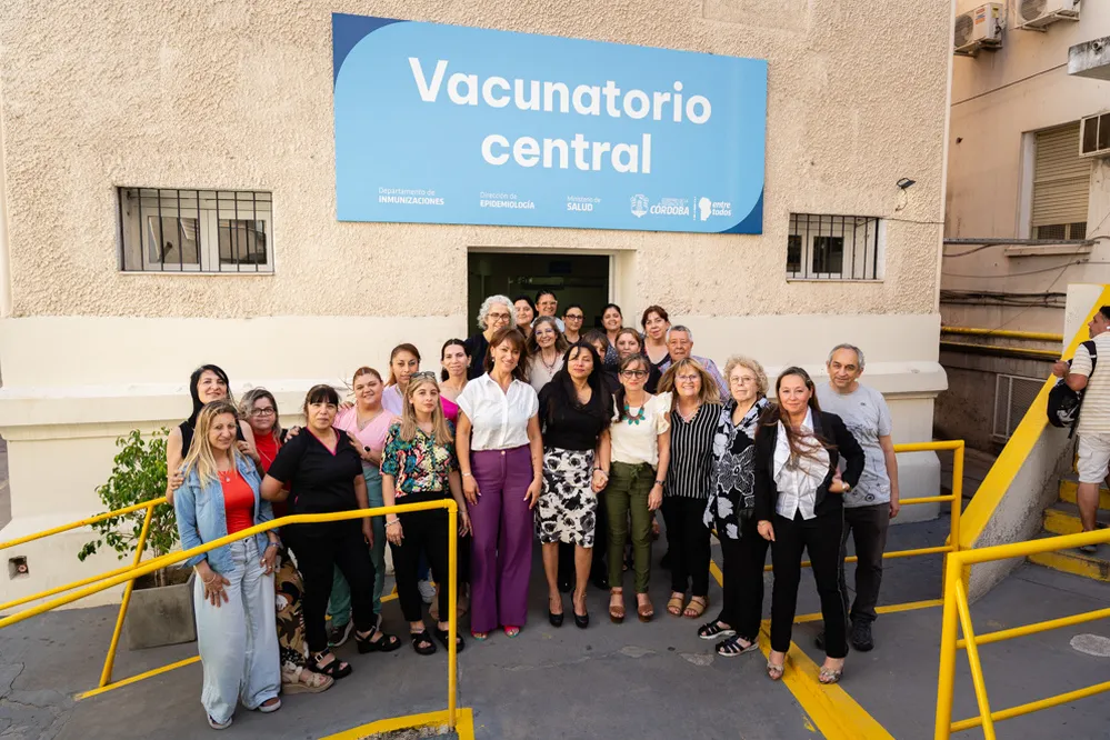 EL OBJETIVO FOTO VACUNATORIO SAN ROQUE