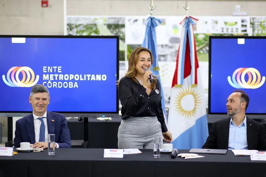 Sistema-Metropolitano-de-Transporte