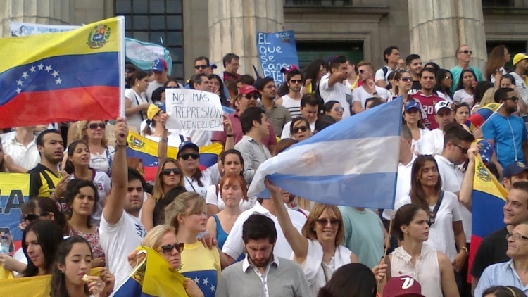 Venezolanos-en-argentina_3
