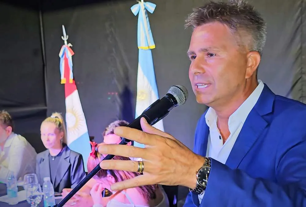 EL OBJETIVO FOTO EDGAR BRUNO CANDIDATO PAIS FACE