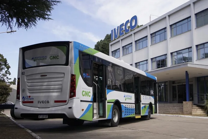 IVECO-BUS-GNC_  cba.gov.ar