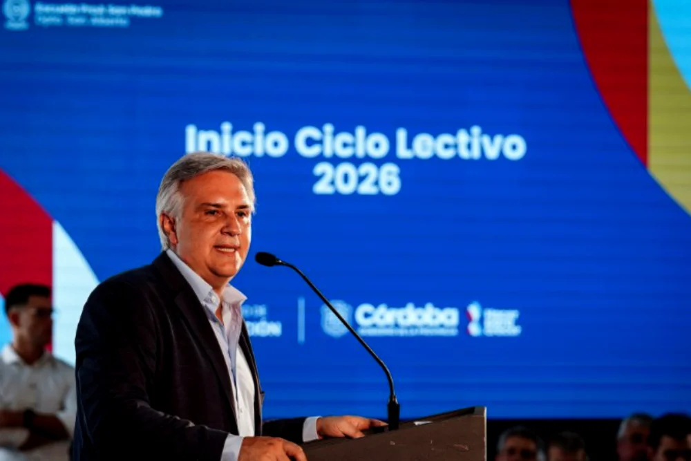 Llaryora abrió el ciclo lectivo 2026