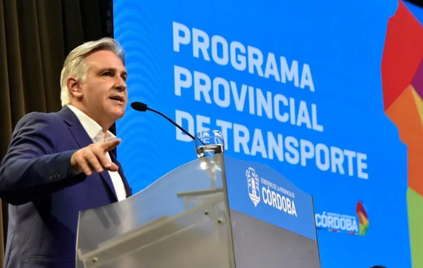 Llaryora-boleto-de-transporte_ cba.gov.ar