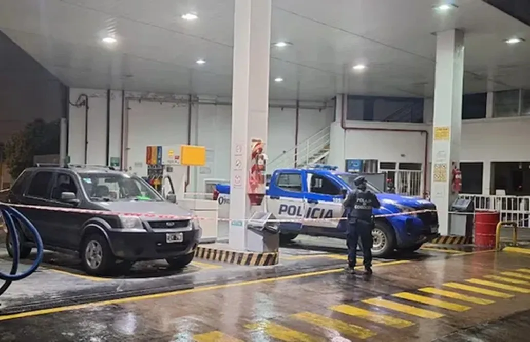 muerte en estacion de servicio