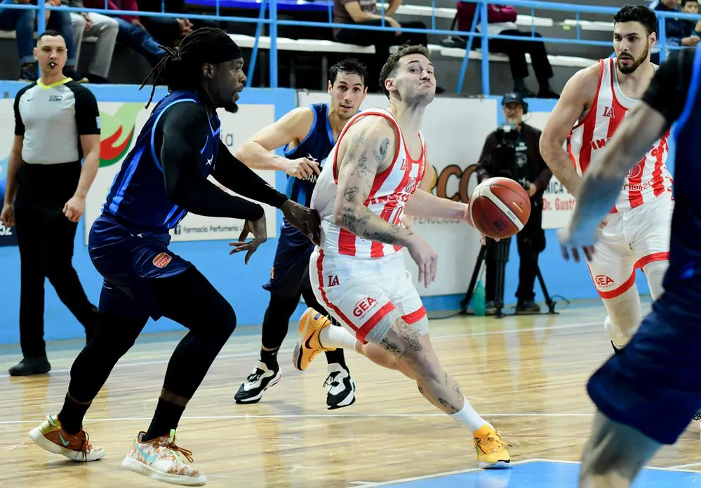 EL OBJETIVO FOTO INSTITUTO BASQUET LIGA SUDAMERICANA TWITTER