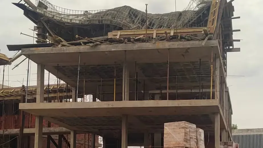losa de un edficio se desmoronó