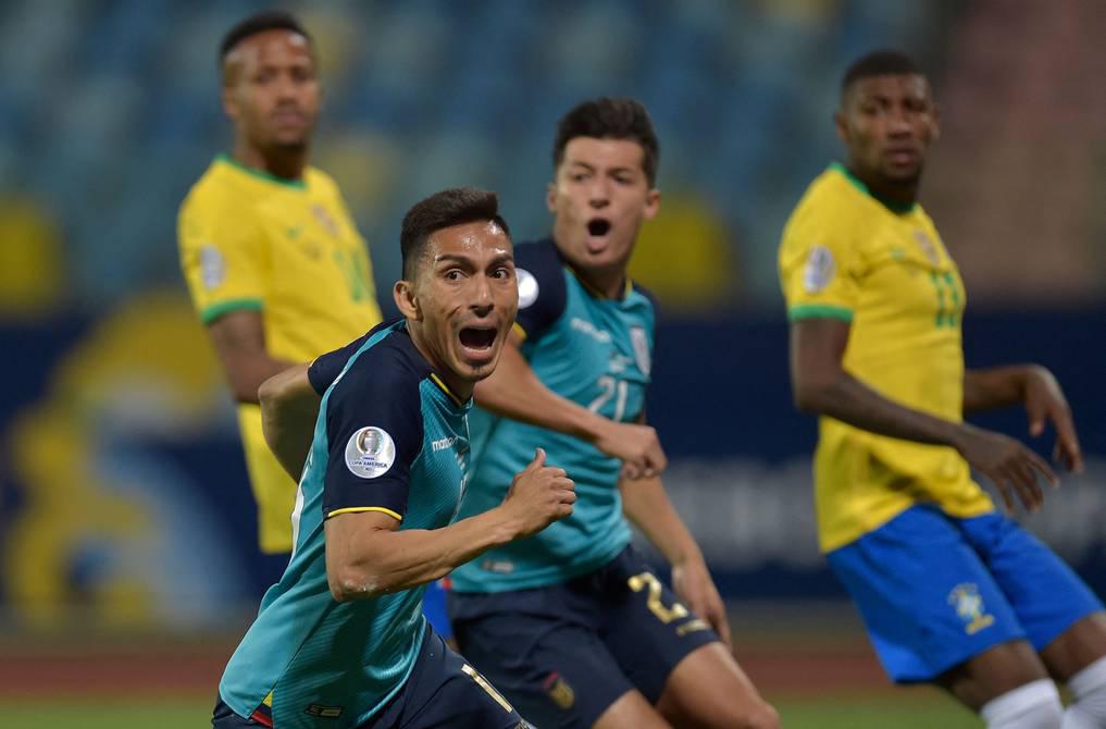 Ecuador empató con Brasil y se metió en cuartos