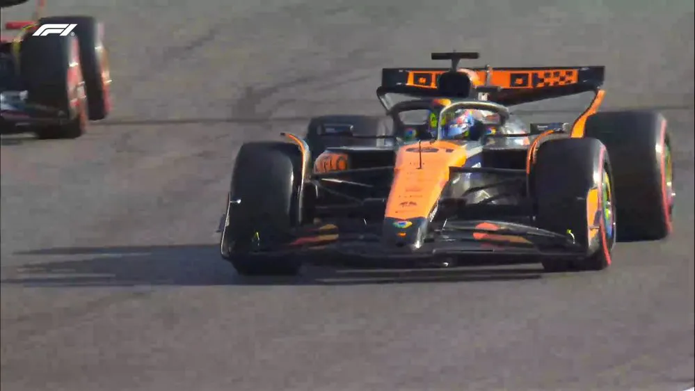 EL OBJETIVO FOTO F1 GP ABU DHABI MC LAREN