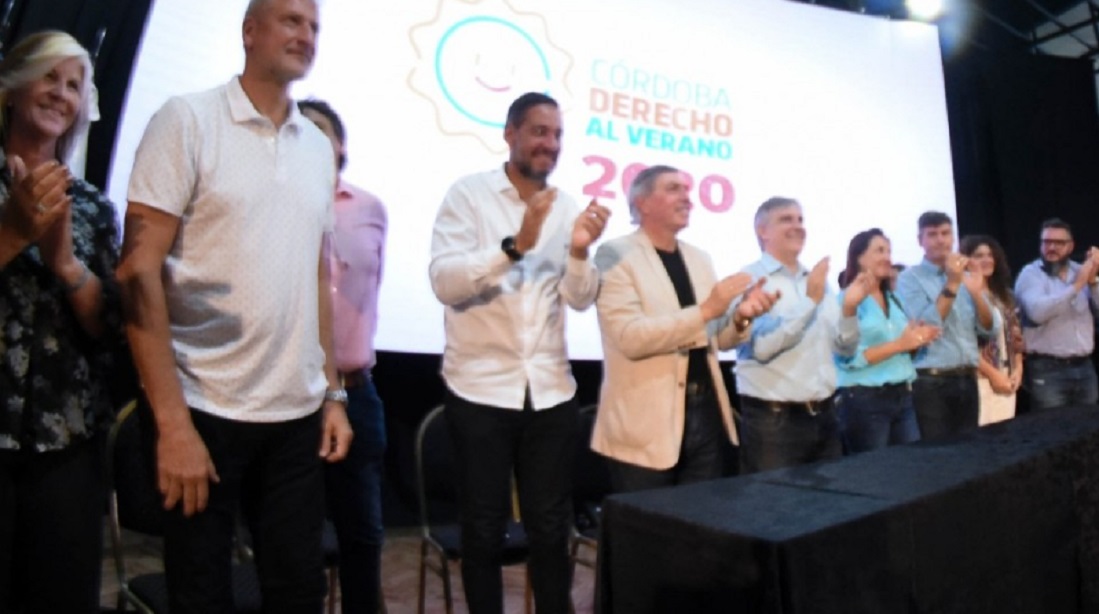 Int. Martín LLaryora derecho al Verano 2020