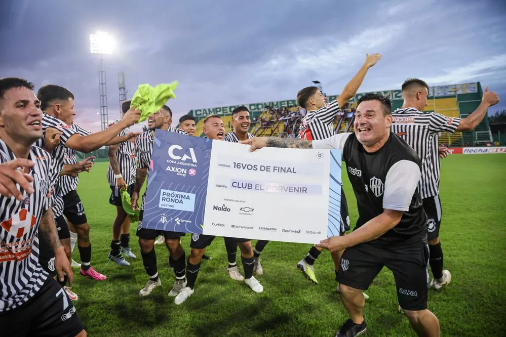 EL OBJETIVO FOTO COPA ARGENTINA EL PORVENIR LANUS NA