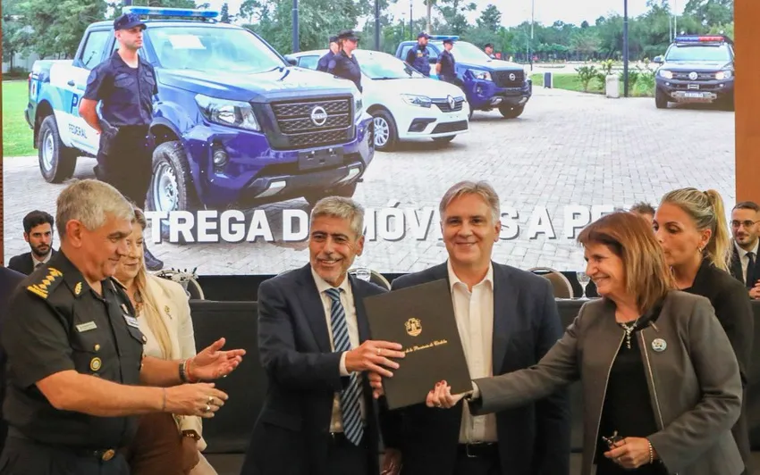 Bullrich-Llaryora-Quinteros_