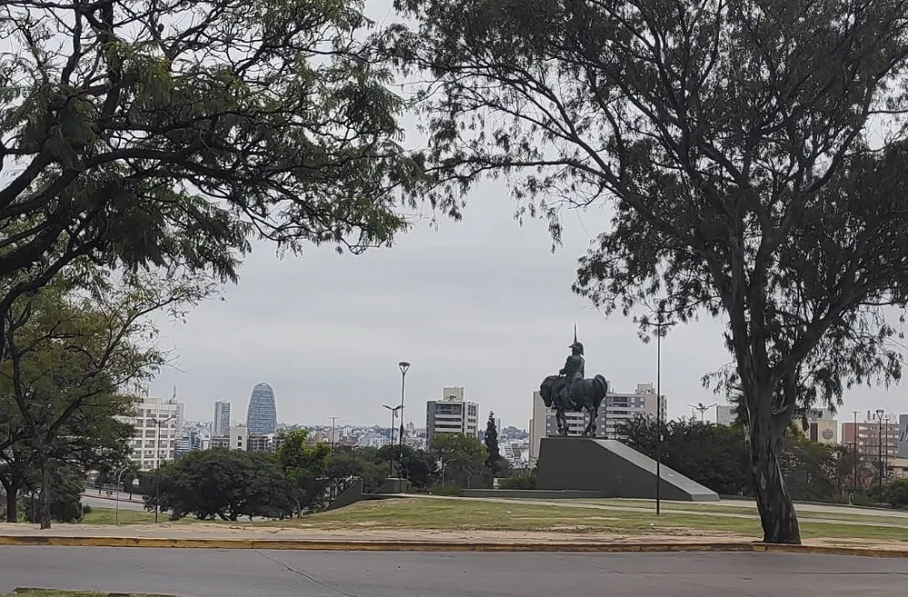 corodoba tiempo nublado frio parque
