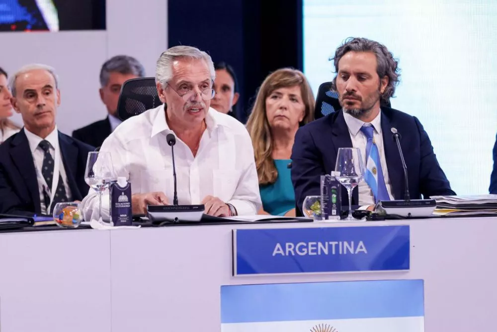 alberto-fernandez-cumbre