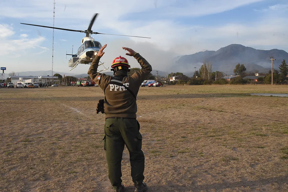 cerro Uritorco bomberos