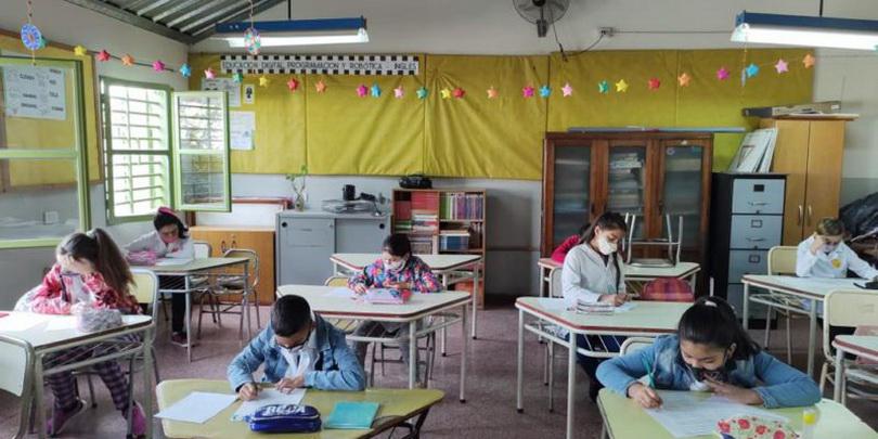 escuelas-municipales-aulas_ prensa Municipalidad