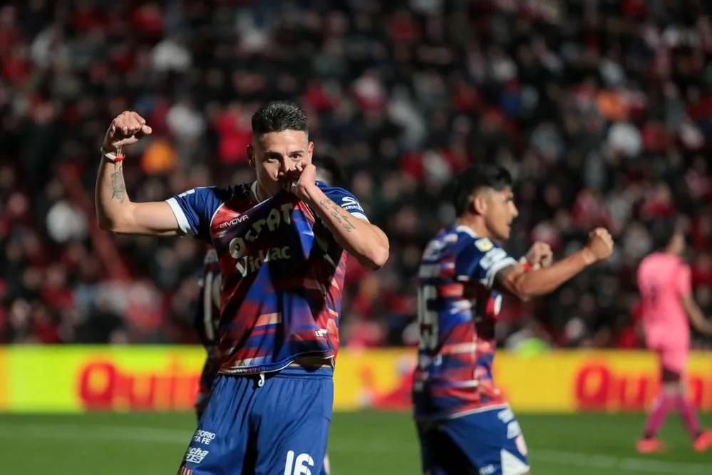 EL OBJETIVO FOTO INSTITUTO UNION X UNION FESTEJO