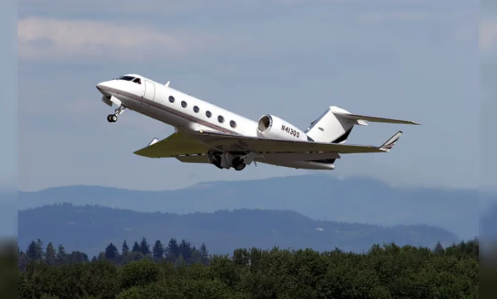 desaparece un avión privado