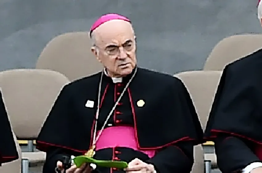 Carlo Maria Vigano-vaticano_ NA